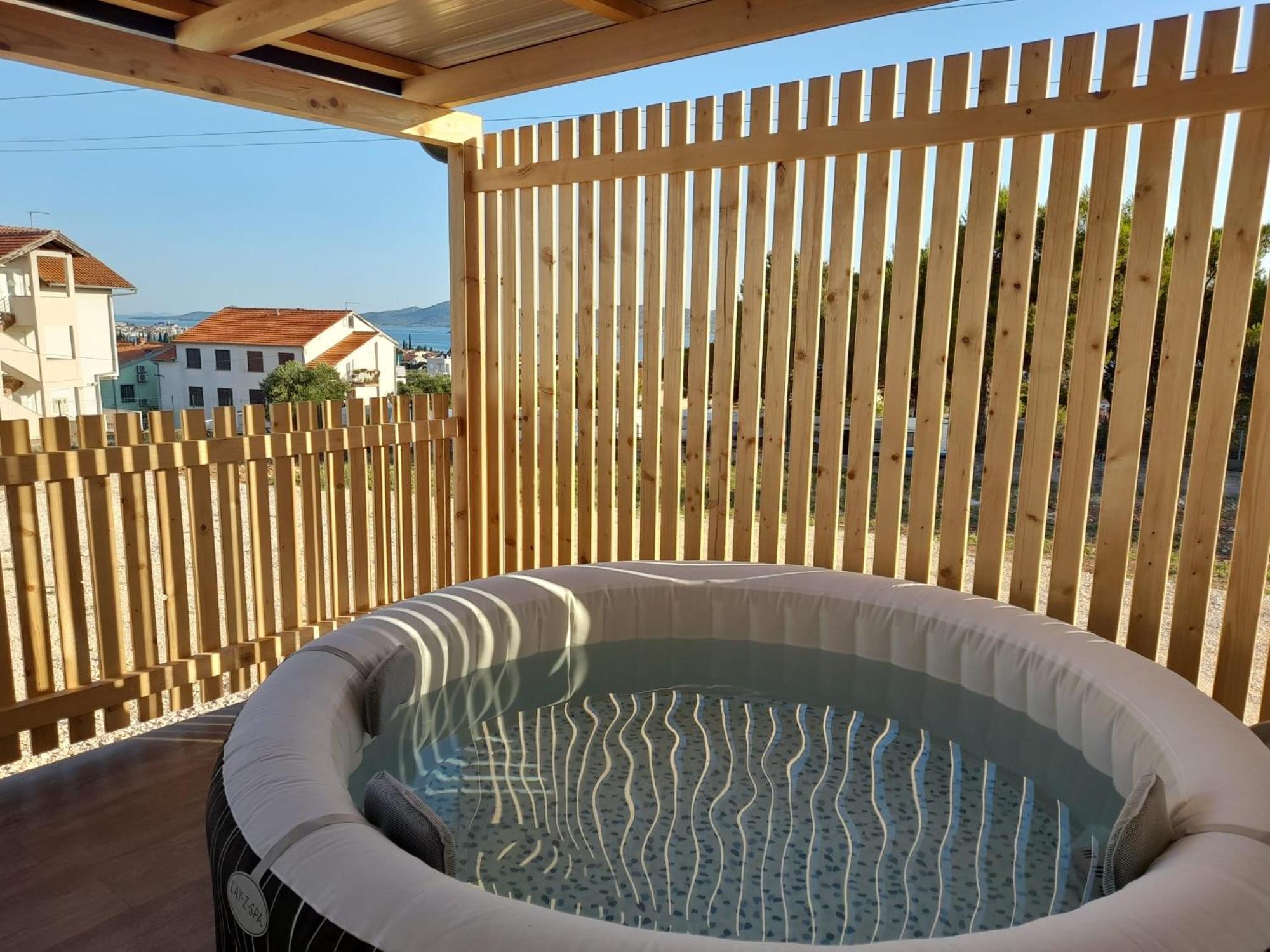Tiny House Lily With Jacuzzi Διαμέρισμα Sveti Filip i Jakov Εξωτερικό φωτογραφία