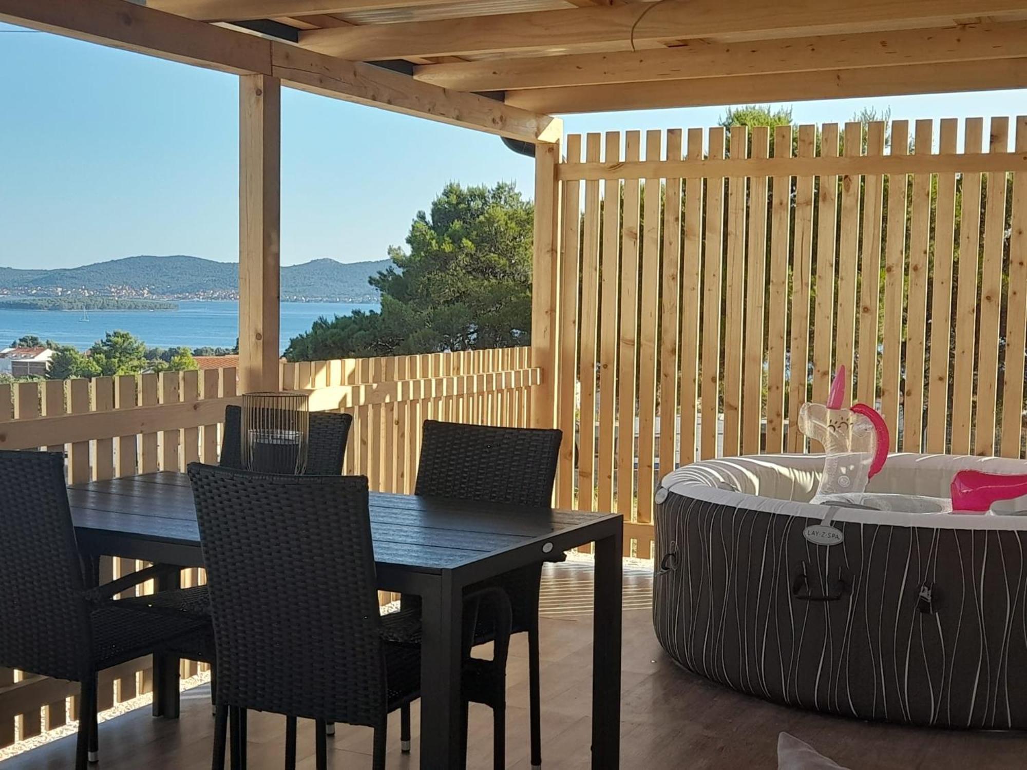 Tiny House Lily With Jacuzzi Διαμέρισμα Sveti Filip i Jakov Εξωτερικό φωτογραφία